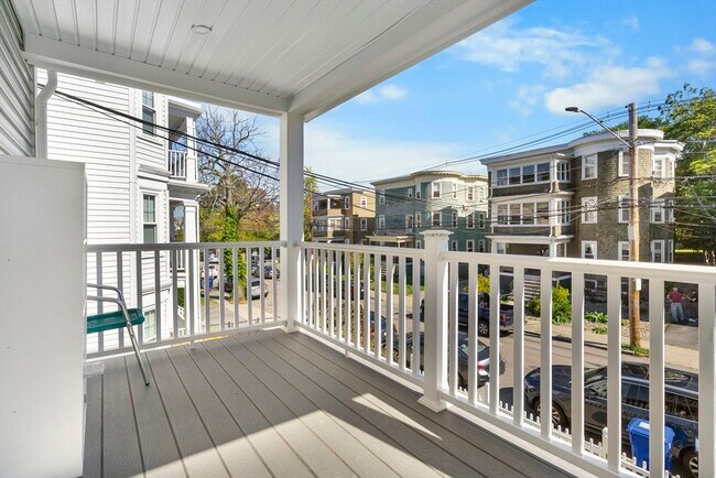 Building Photo - 36 Turner St