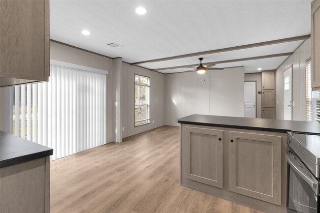 Building Photo - 1300 Campbell Acres Rd