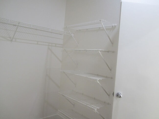 Building Photo - HIDDEN SPRINGS HACIENDA