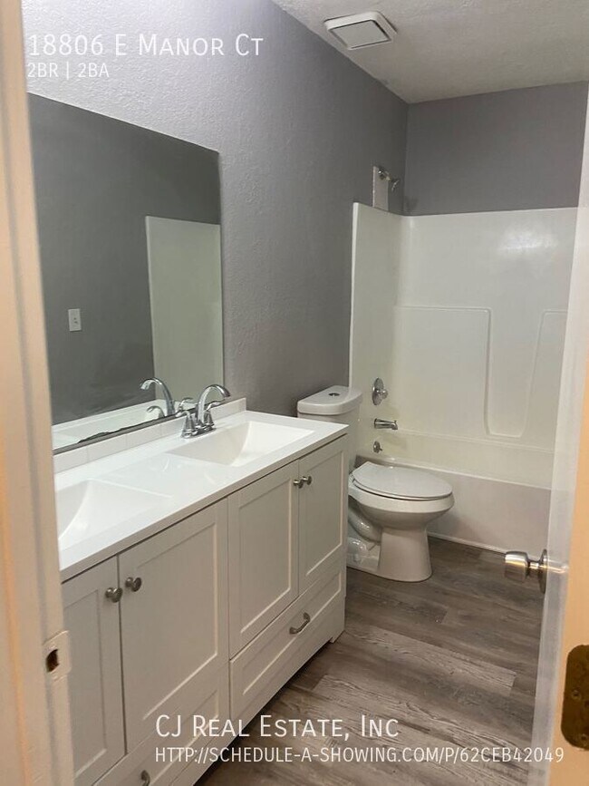 Building Photo - 18806 Manor Dr