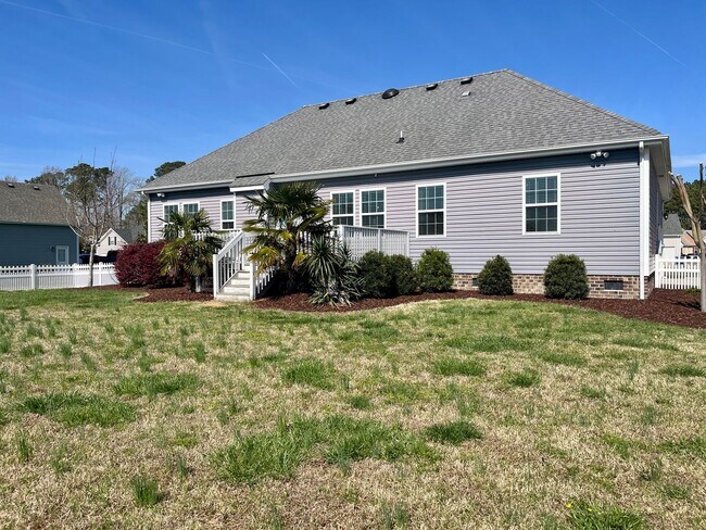 Building Photo - 150 Travis Blvd