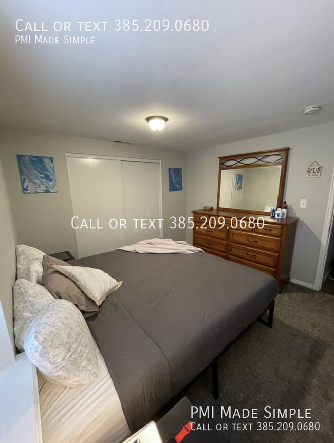 Building Photo - Charming 2-Bedroom Downstairs Apartment in...