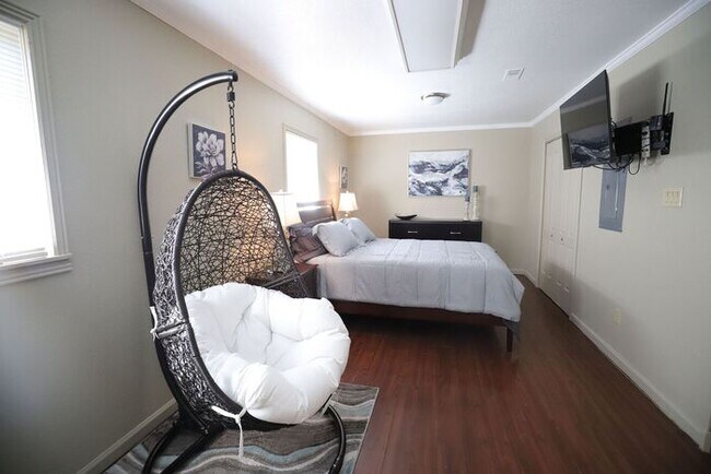 Building Photo - 4303 Aggie Rd