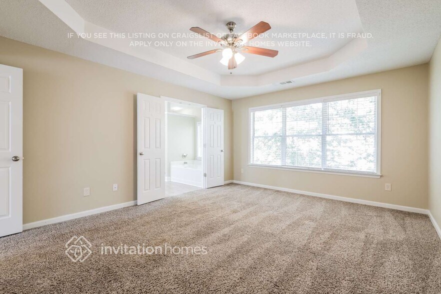 Building Photo - 130 Lyndhurst Ct