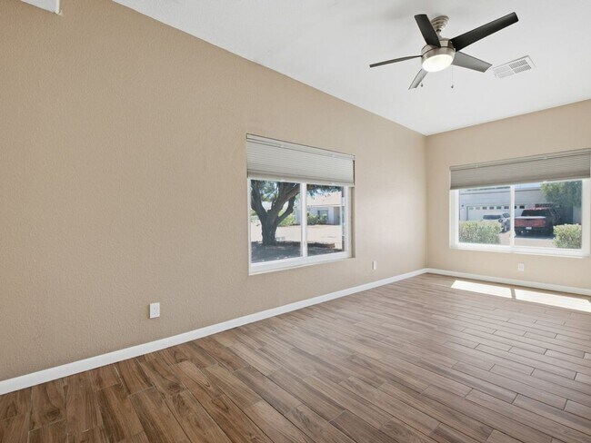 Building Photo - 8647 E Bullrider Pl