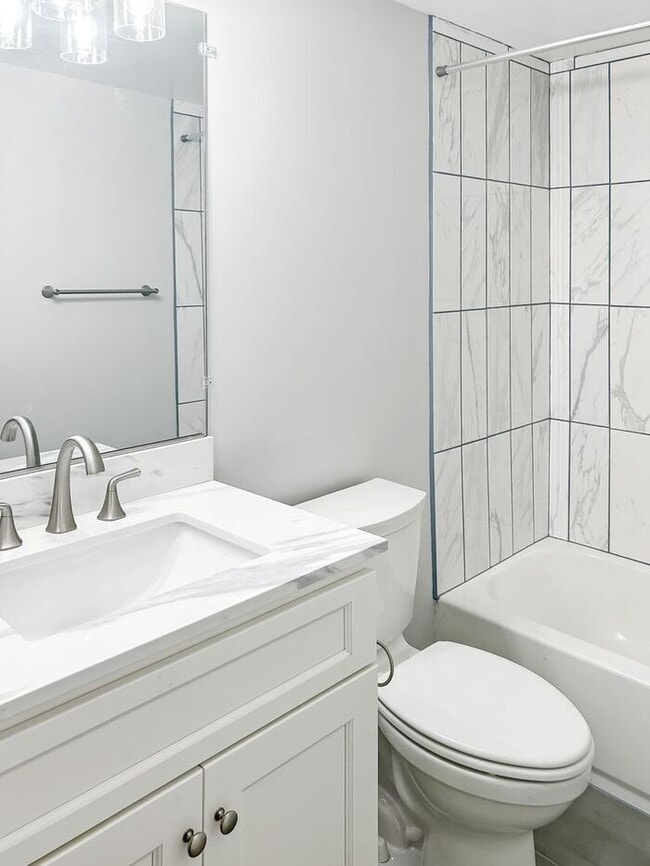 Building Photo - 974 Crystal Rock Rd