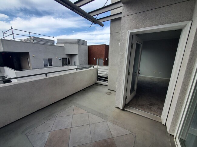 Building Photo - The Mills at Cortez Hills