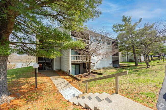 Building Photo - Crystal Lake