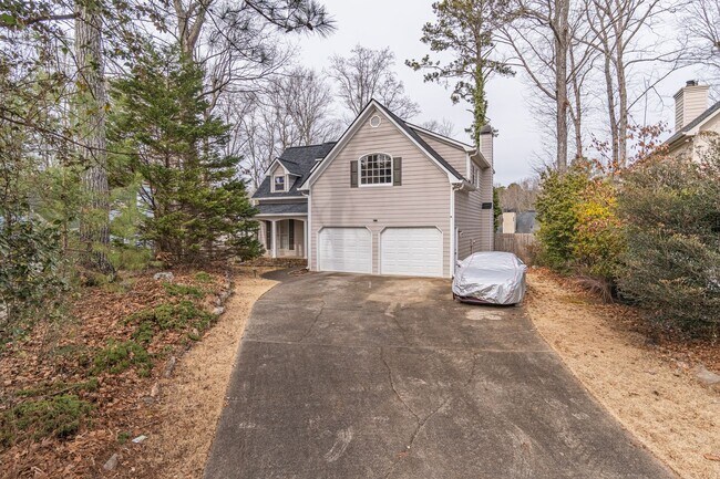 Building Photo - Welcome to this stunning 4-bedroom, 3-bathroom home located in the vibrant neighborhood of Kriste...