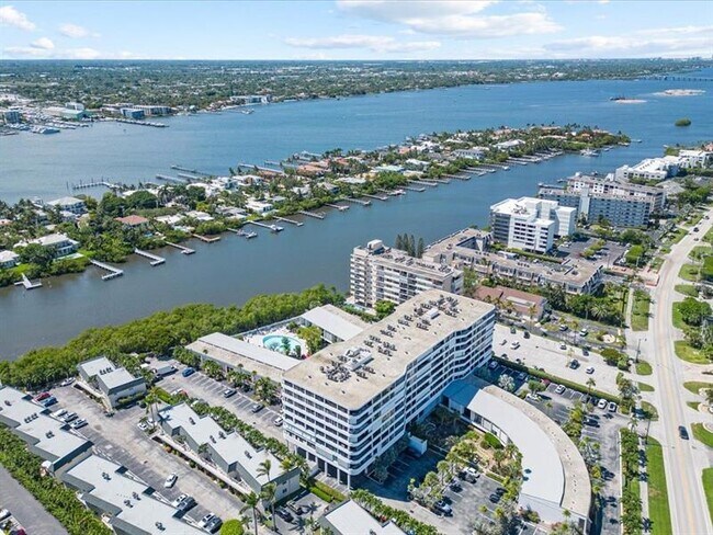 Building Photo - 3589 S Ocean Blvd