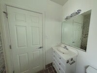 Building Photo - 301 Goshen St