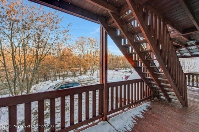 Building Photo - 144-144 Market St