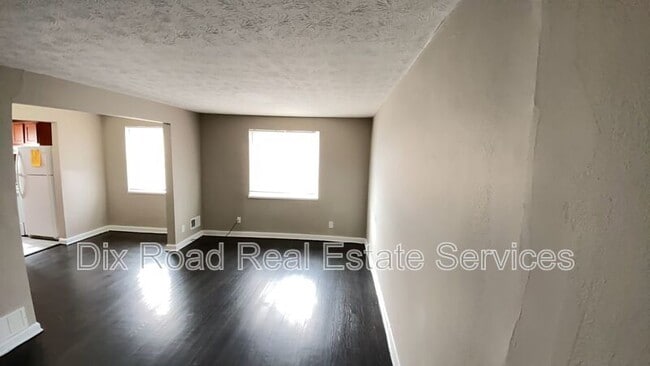 Building Photo - 1519 S Smithville Rd