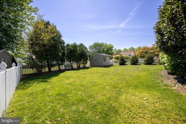Building Photo - 740 Hickory Limb Cir