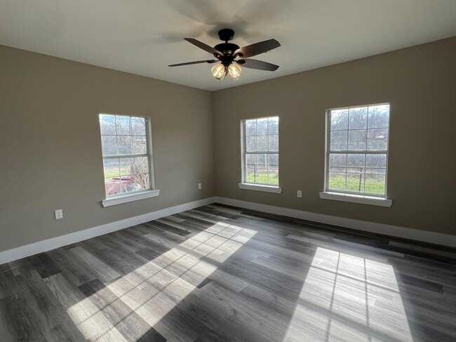 Building Photo - 14500 Old Troy Rd