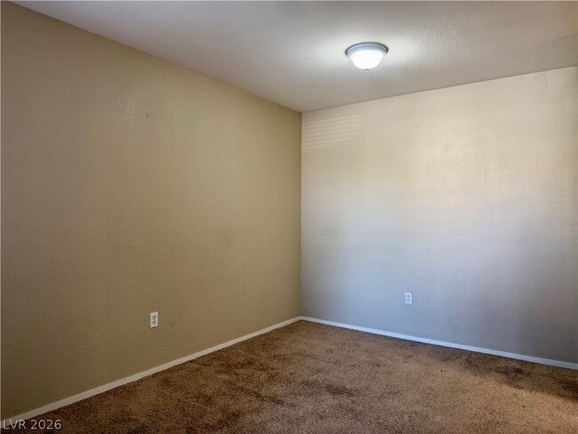 Building Photo - 555 E Silverado Ranch Blvd