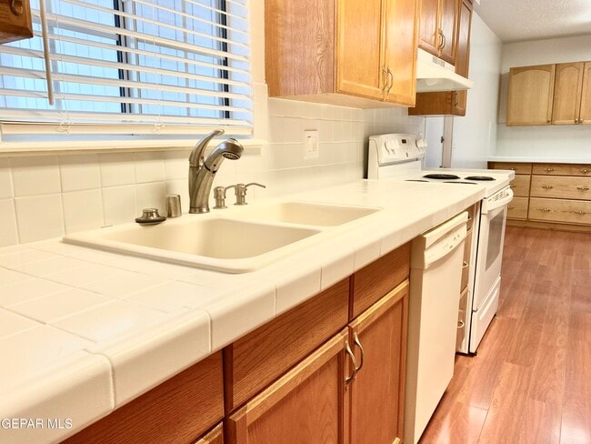 Building Photo - 308 Cabaret Dr