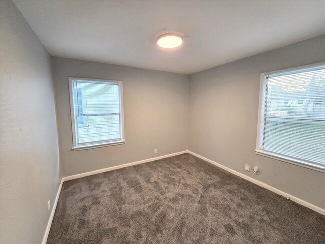 Building Photo - 1508 Connally Terrace