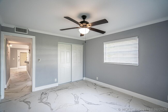 Building Photo - 244 Normandy Ln