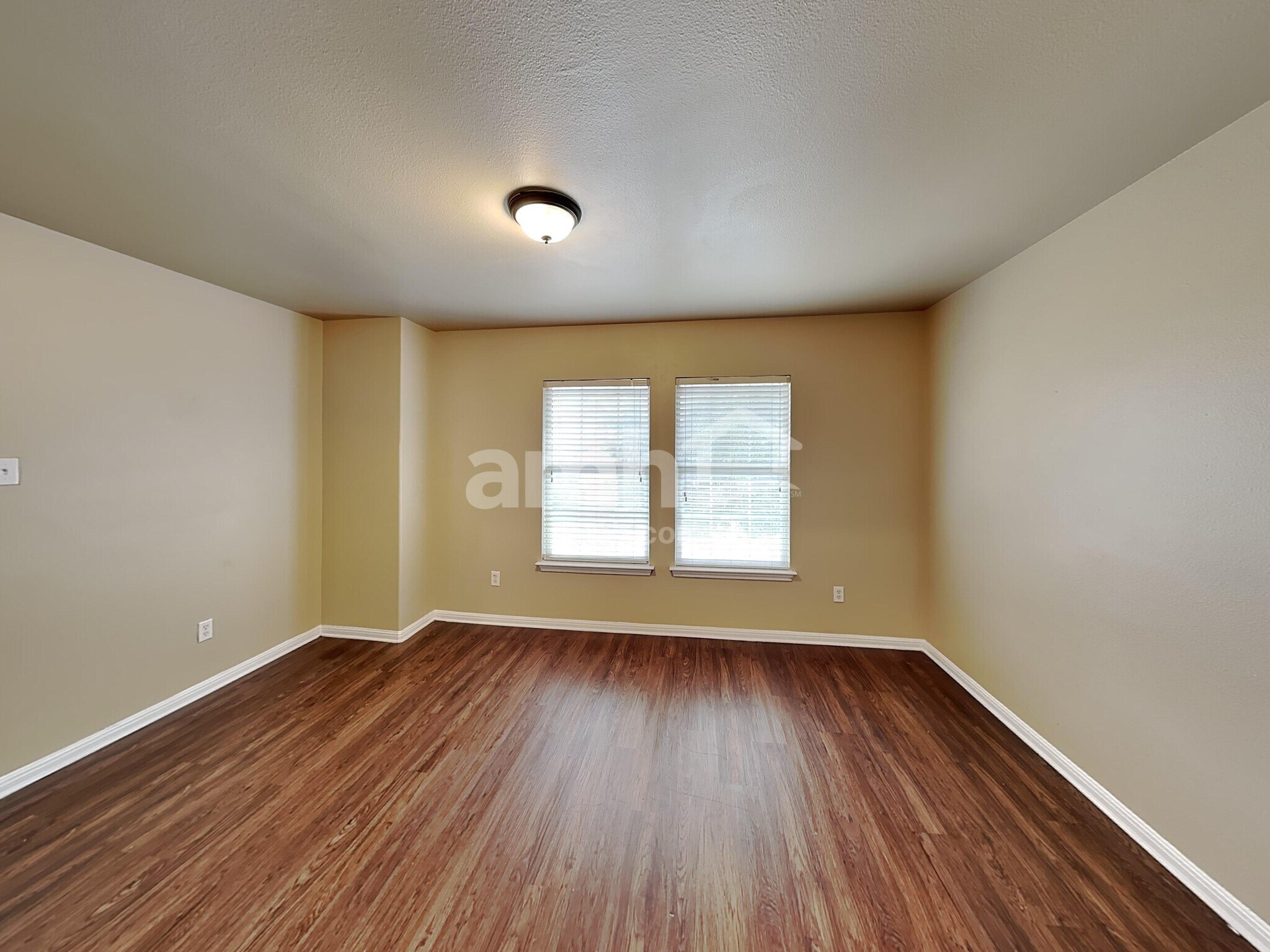 Building Photo - 3723 Holden Ct