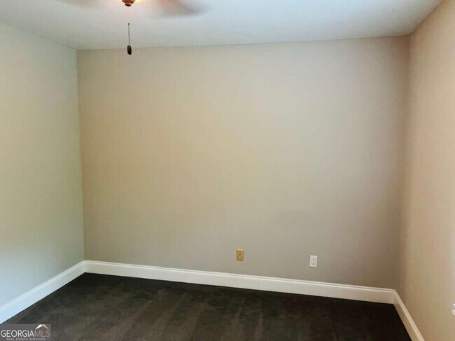 Building Photo - 2472 Ramblewood Ct
