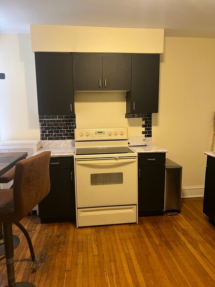 Building Photo - 6055 Frankford Ave