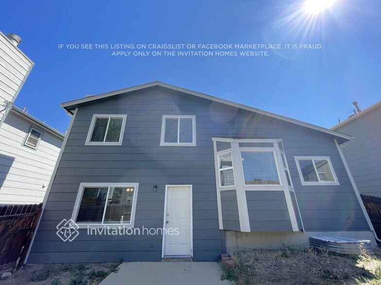 Building Photo - 5844 Santana Dr