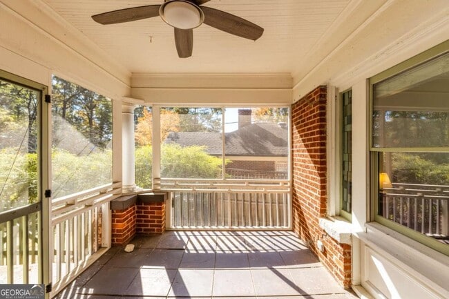 Building Photo - 987 Alloway Pl SE