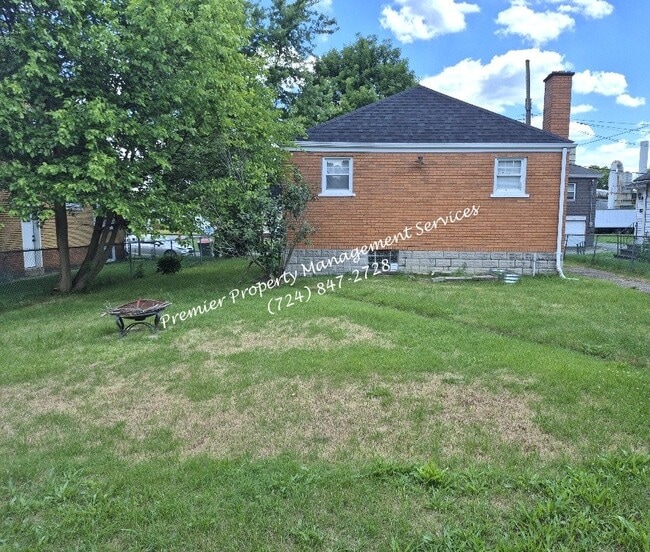Building Photo - 506 47th St