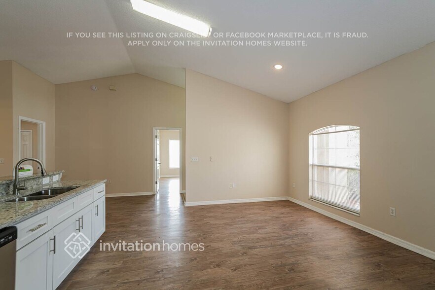 Building Photo - 3648 Welsch Way