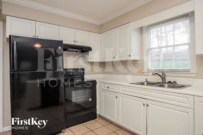 Building Photo - 5523 Westerborne Dr
