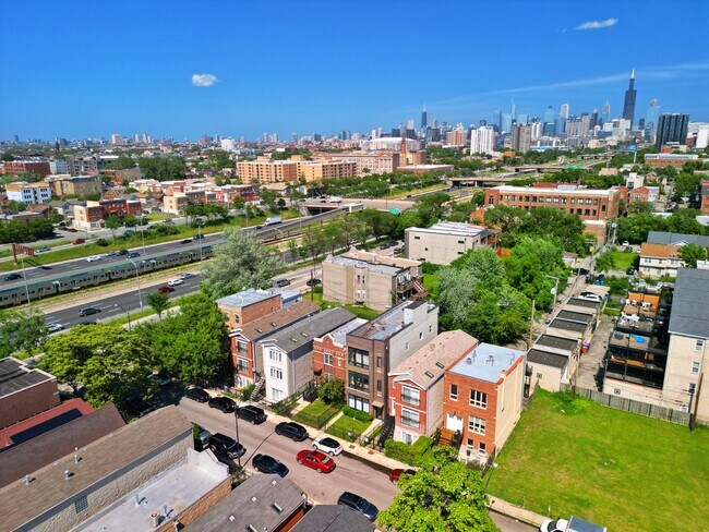 Building Photo - 517 S Campbell Ave