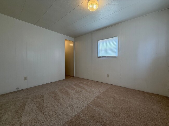 Building Photo - 2BR/2BA Mobile in Quiet Neighborhood