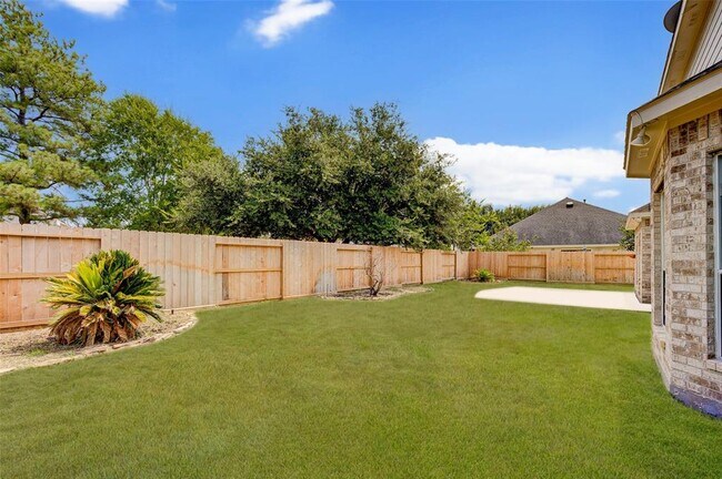 Building Photo - 14018 White Oak Gardens Dr