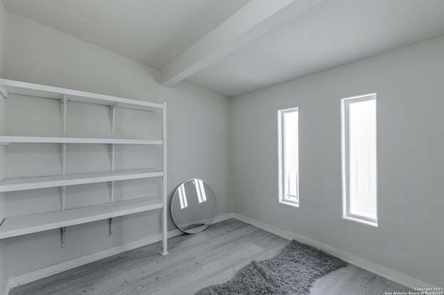 Building Photo - 1110 Clower-