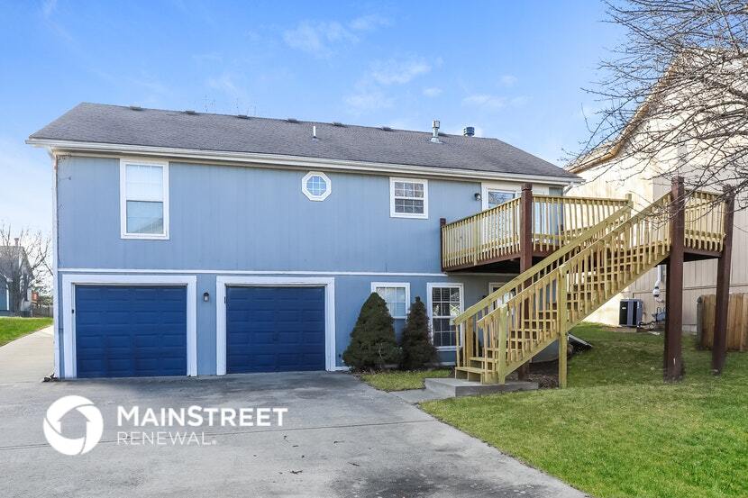 Building Photo - 960 N Walnut St