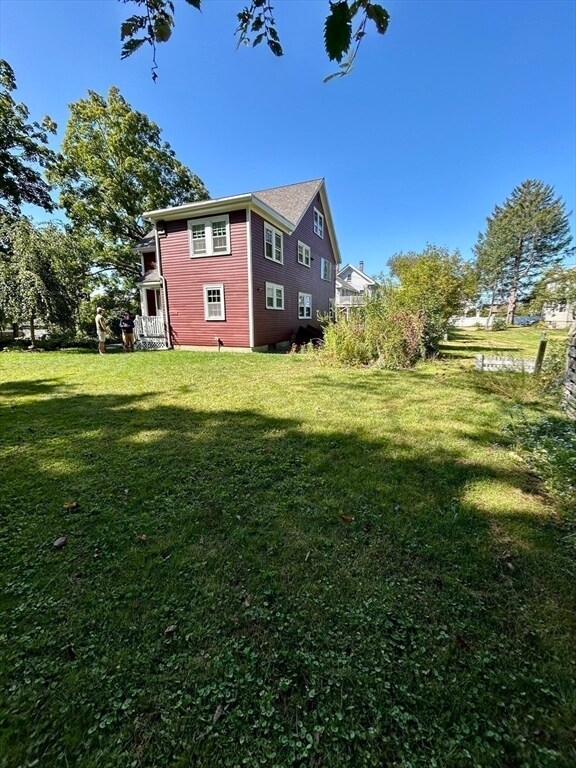 Building Photo - 2205 Washington St