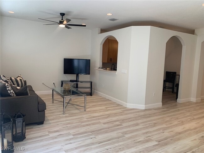 Building Photo - 15780 Portofino Springs Blvd