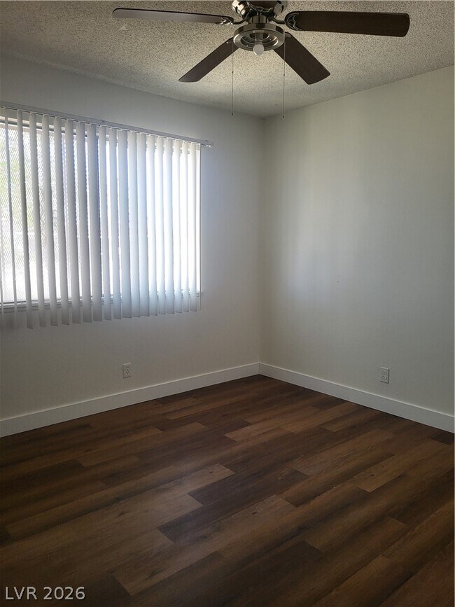 Building Photo - 717 Van Ert Ave