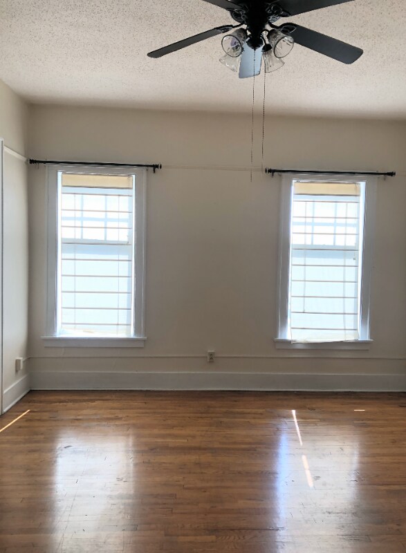 Building Photo - 346 S Rose St