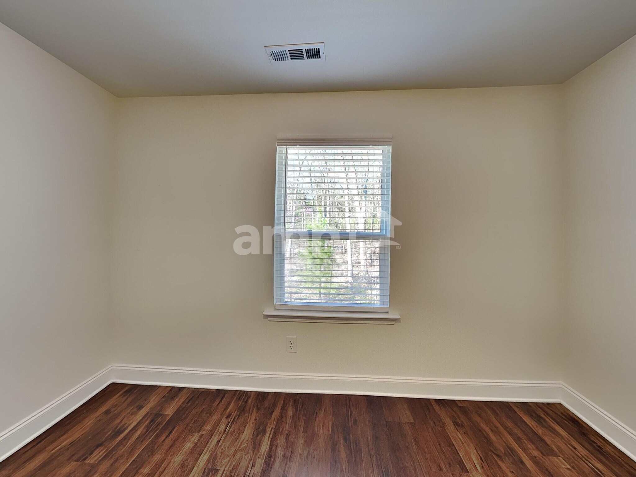 Building Photo - 5969 Hagar Vly Dr