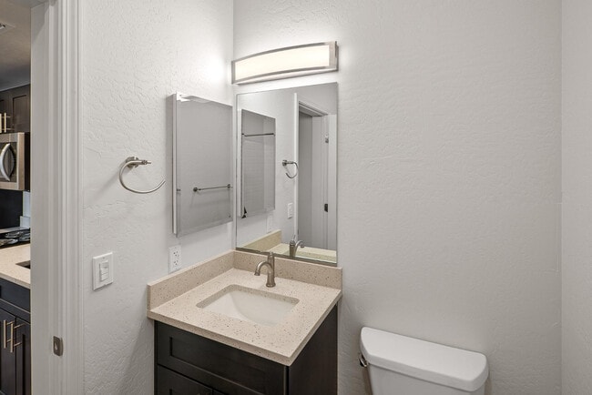 Building Photo - 1824 Kestrel Cir