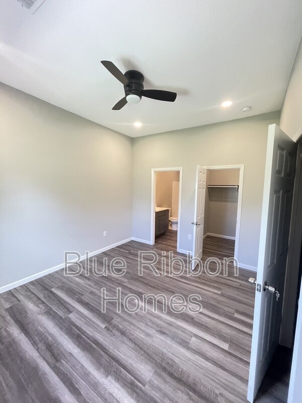 Building Photo - 1616 8th Ave