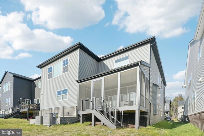 Building Photo - 42051 Night Nurse Cir