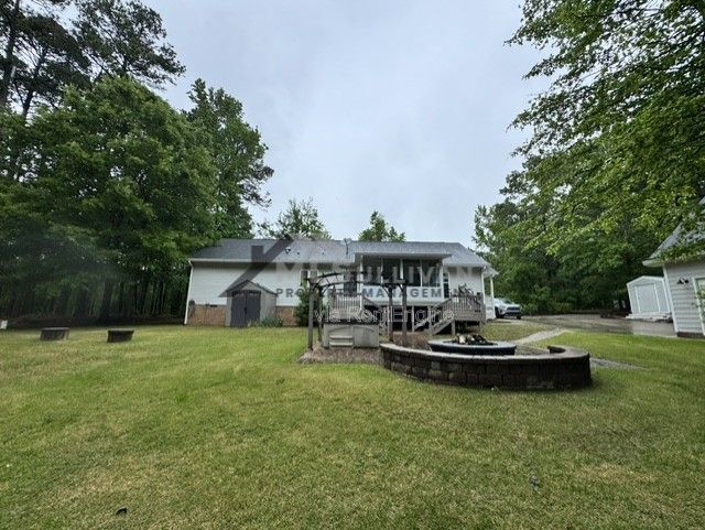 Building Photo - 2480 Hortons Pond Rd