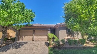 Building Photo - 47 Fountainhead Cir