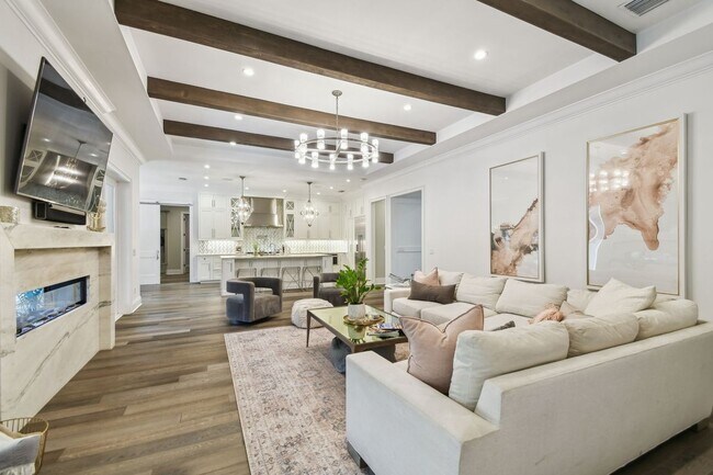 Building Photo - 473 Severn Ave