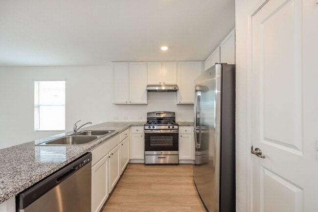 Building Photo - 11915 Cink Dr