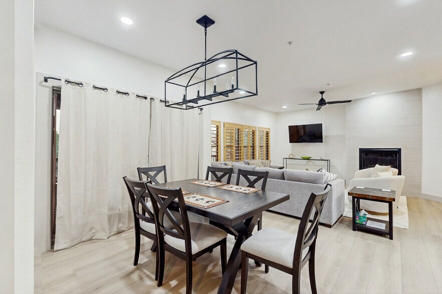 Building Photo - 19700 N 76th St