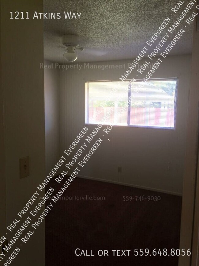 Building Photo - 1211 Atkins Way